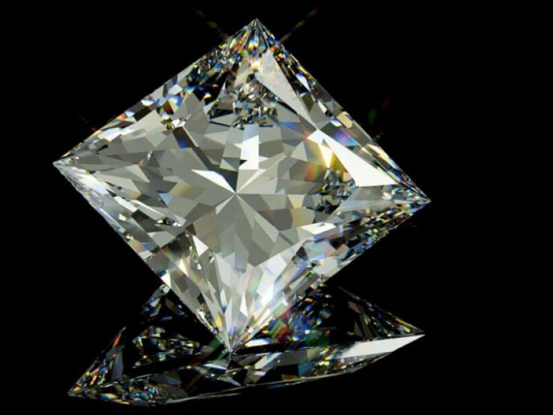 Sự phát triển và bí ẩn phía sau viên kim cương vuông