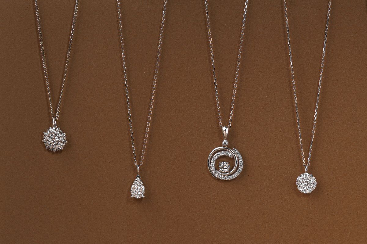 Mẫu dây chuyền vàng ý đẹp cho nữ