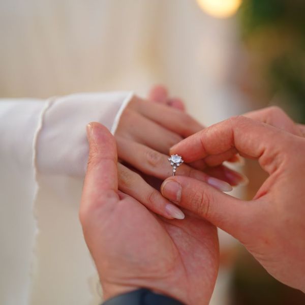 Nhẫn cầu hôn giá bao nhiêu?