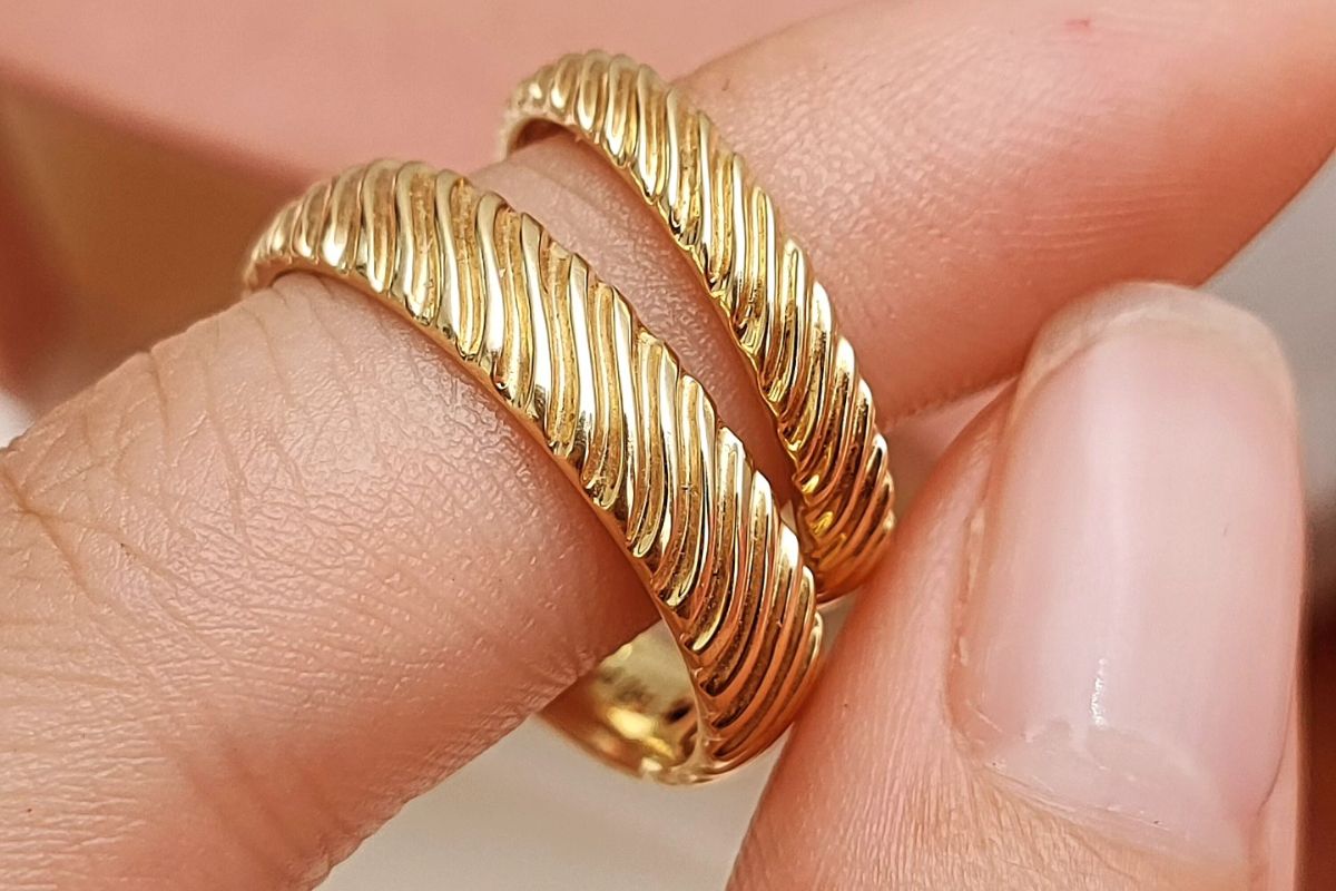 Nhẫn cưới không đính đá