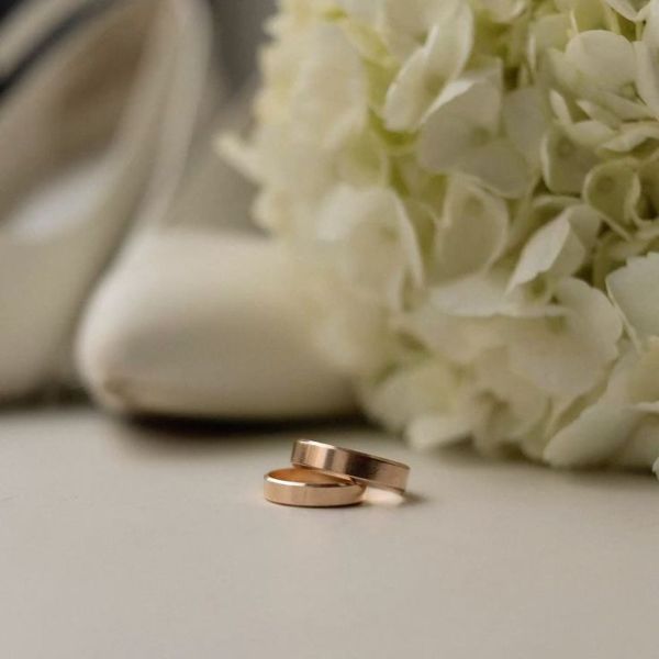 Nhẫn cưới vàng 14K giá rẻ là gì?