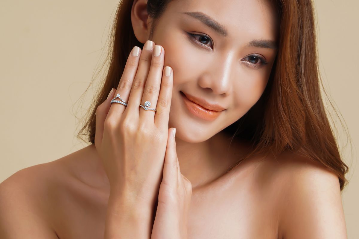 Nhẫn kép là gì? Vì sao kiểu nhẫn này từng “làm mưa làm gió” trong giới trẻ