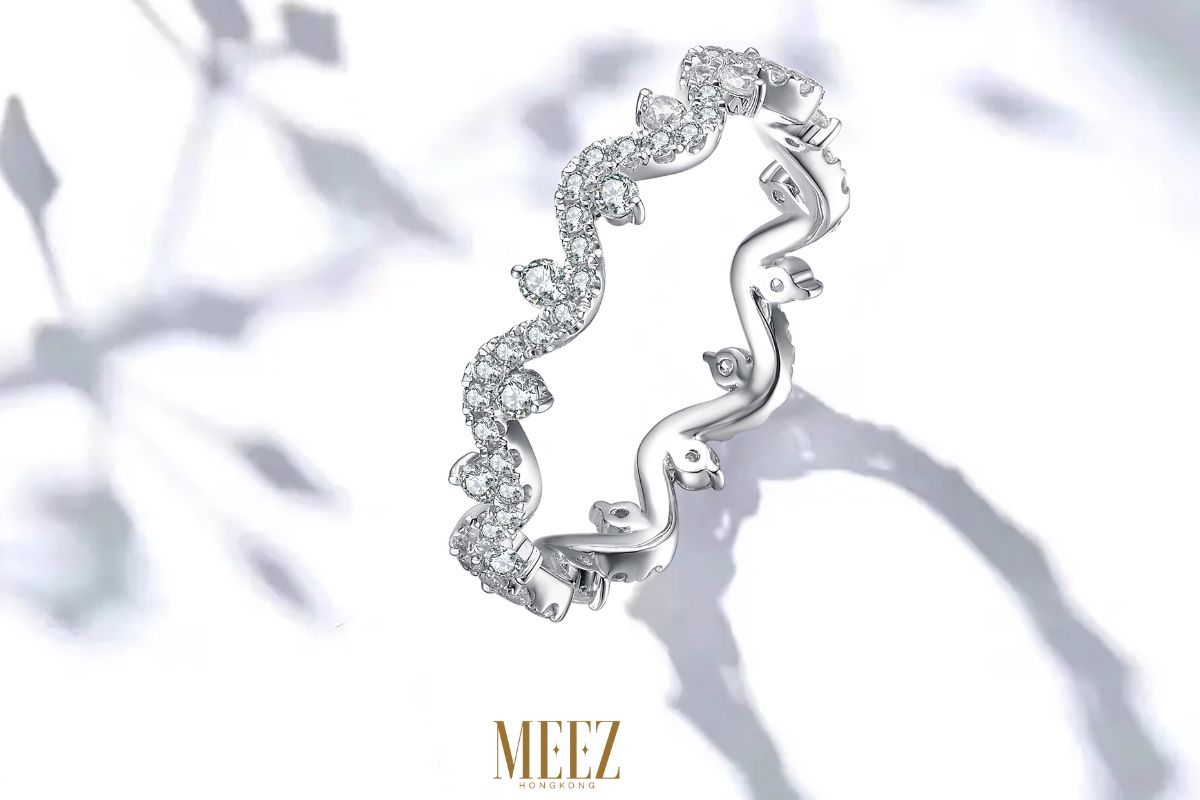 Nhẫn kim cương tấm