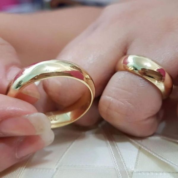 Nhẫn vàng bị xước có làm giảm giá trị không?