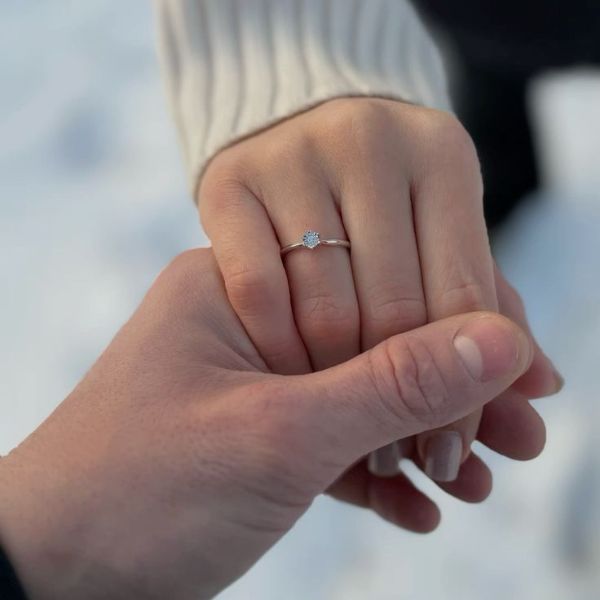 Cầu hôn xong bao lâu thì tiến hành đám cưới?