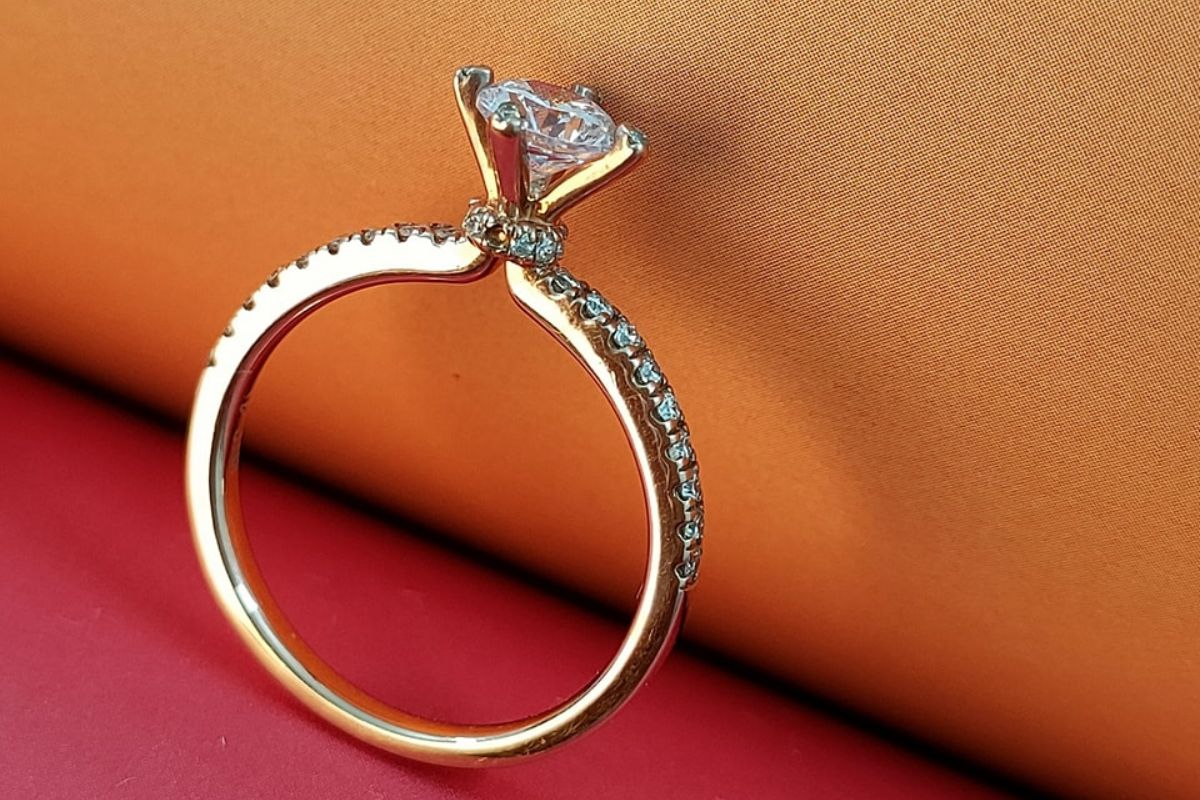 Top 5 mẫu nhẫn cầu hôn giá dưới 6 triệu đẹp sang trọng