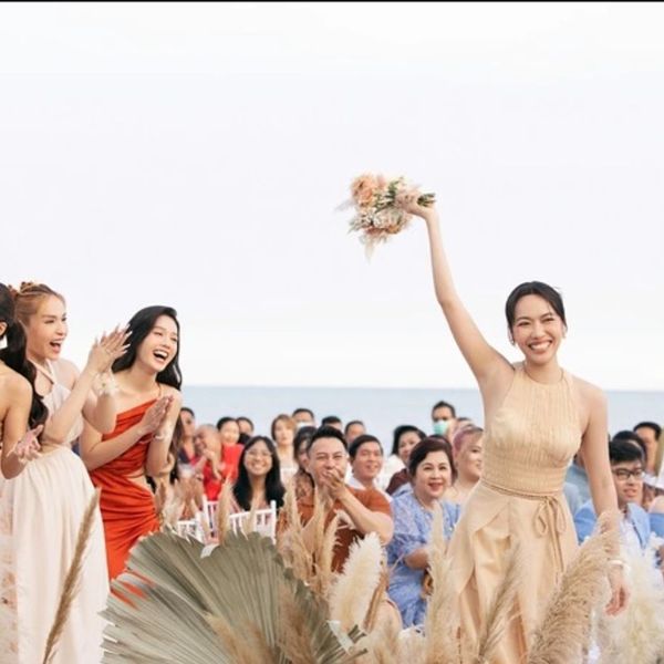 Ý nghĩa của việc bắt được hoa cưới từ cô dâu