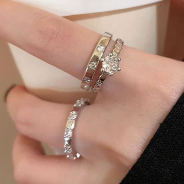 Chọn nhẫn cho bàn tay to, rộng