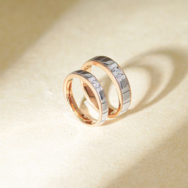 Nhẫn cưới hai màu