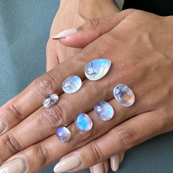 Đá moonstone