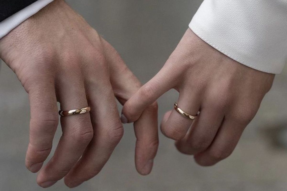 mua nhẫn cưới trước bao lâu