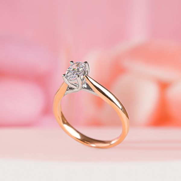 Nhẫn kim cương solitaire