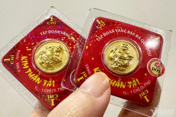 mua vàng ngày Thần Tài