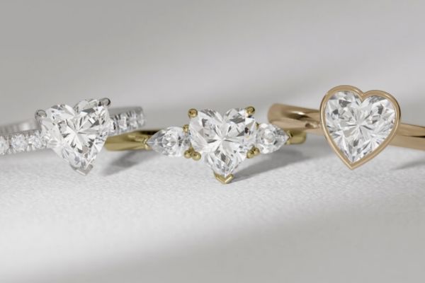 nhẫn cầu hôn trái tim