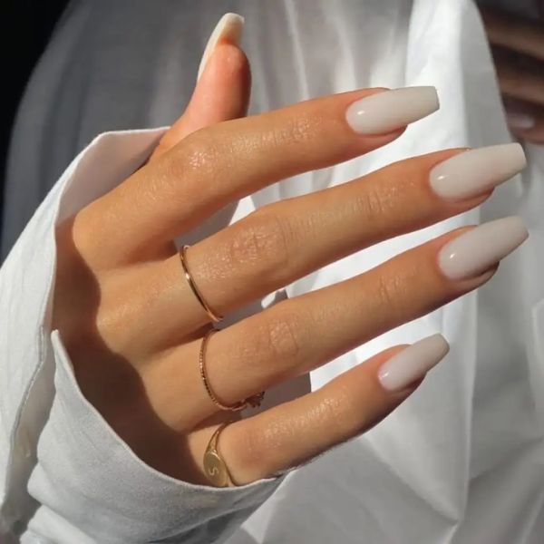 Dáng tay gầy, xương