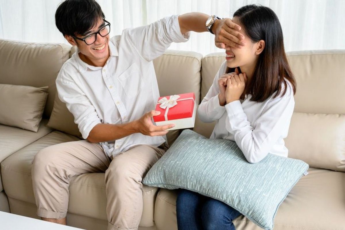 Gợi ý quà 20/10 cho vợ ý nghĩa và tinh tế nhất năm 2025