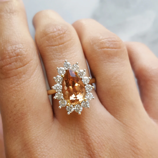 Đá Topaz