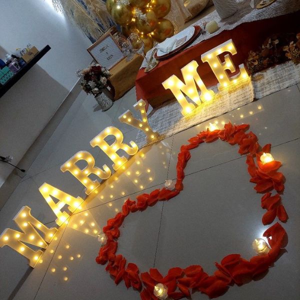 Vì sao nên trang trí cầu hôn tại nhà