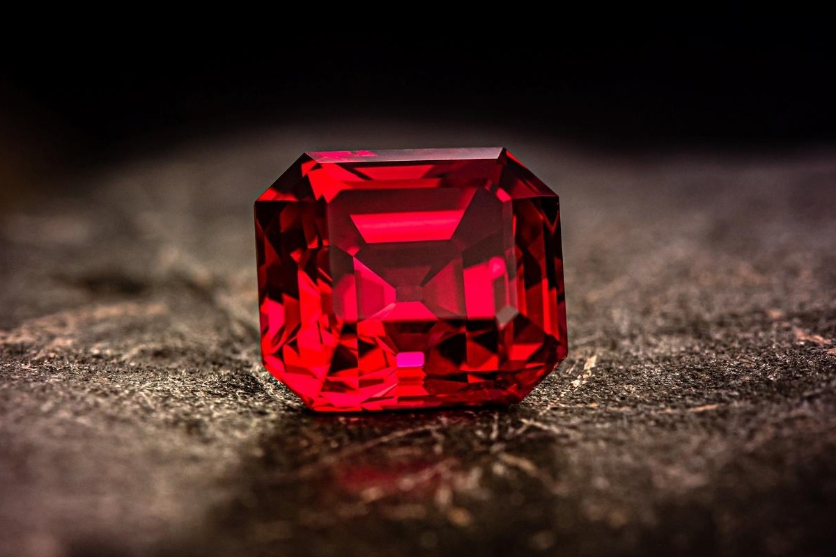 Đá Ruby là gì? Tất tần tật thông tin bạn cần biết