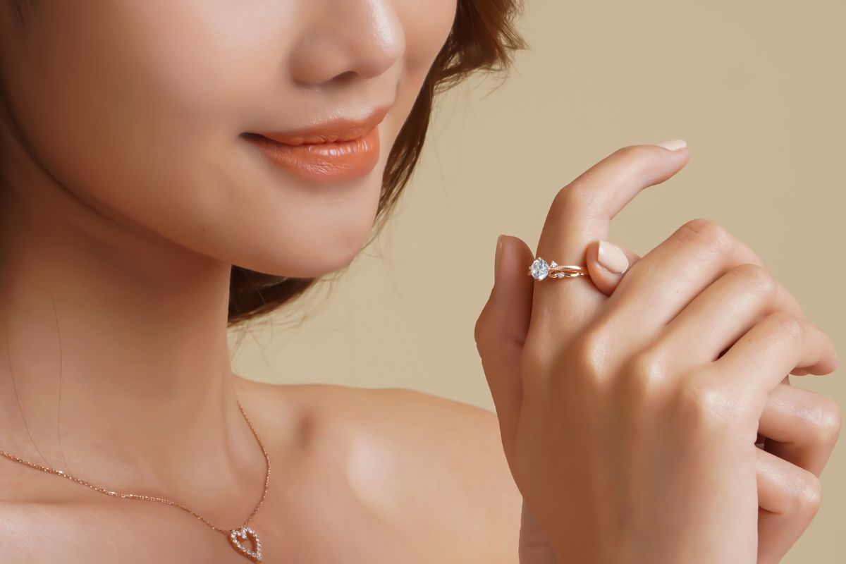 vỏ nhẫn kim cương nữ