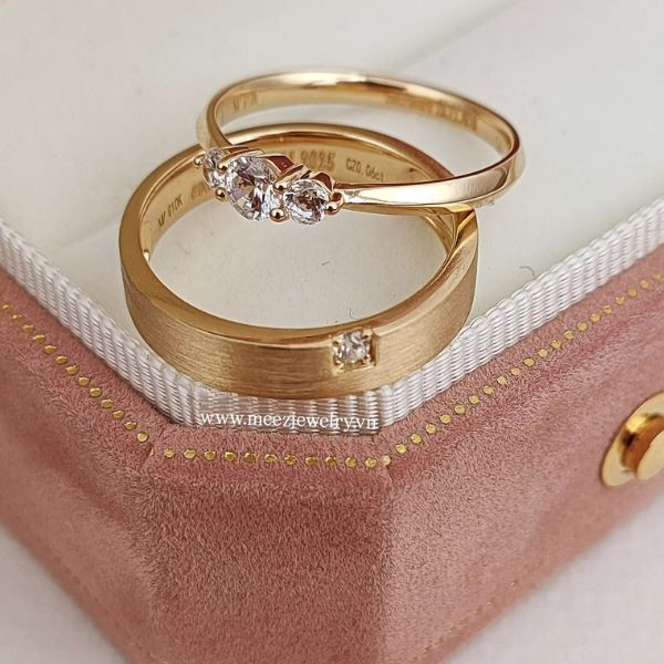 Ai là người mua nhẫn cưới