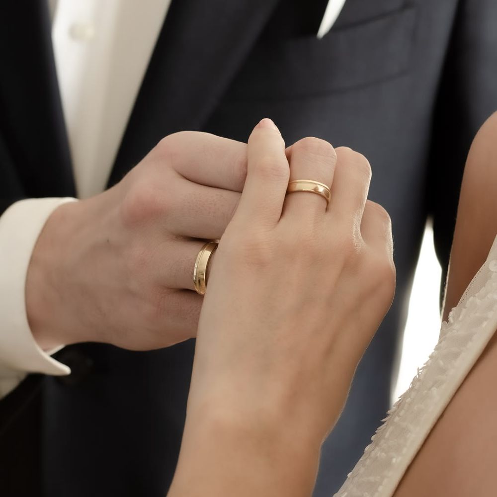 Nam và nữ nên đeo nhẫn đôi ngón nào?