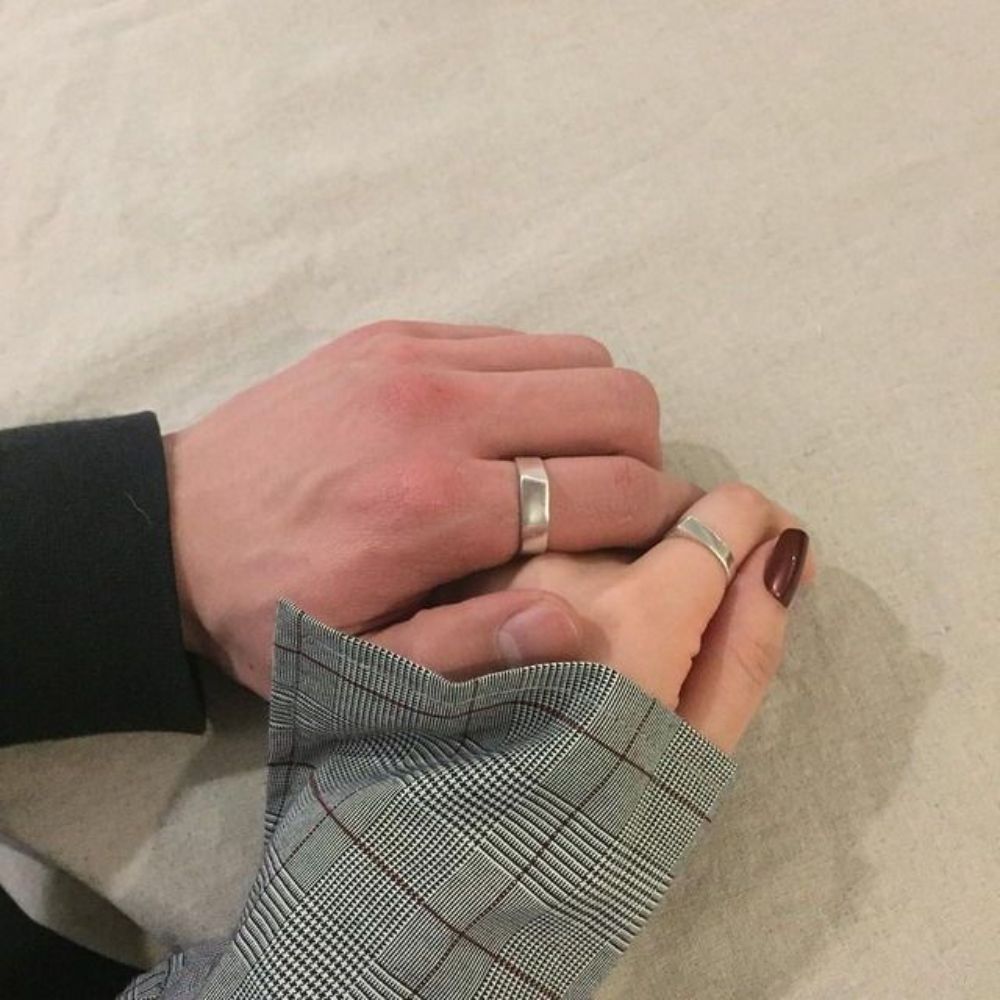 Soulmate Rings khác gì nhẫn đôi, nhẫn đính ước và nhẫn cưới?
