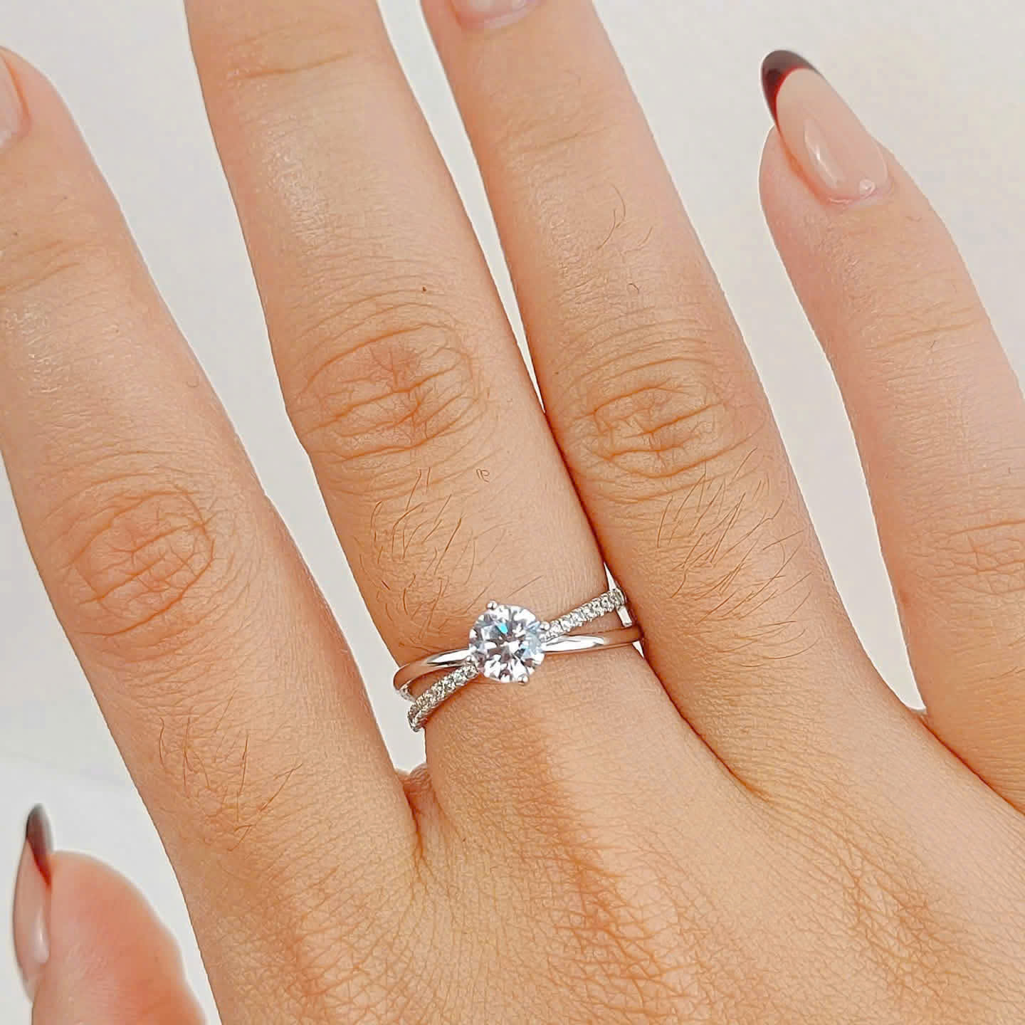 Tip chọn nhẫn cầu hôn đẹp khiến nàng gật đầu