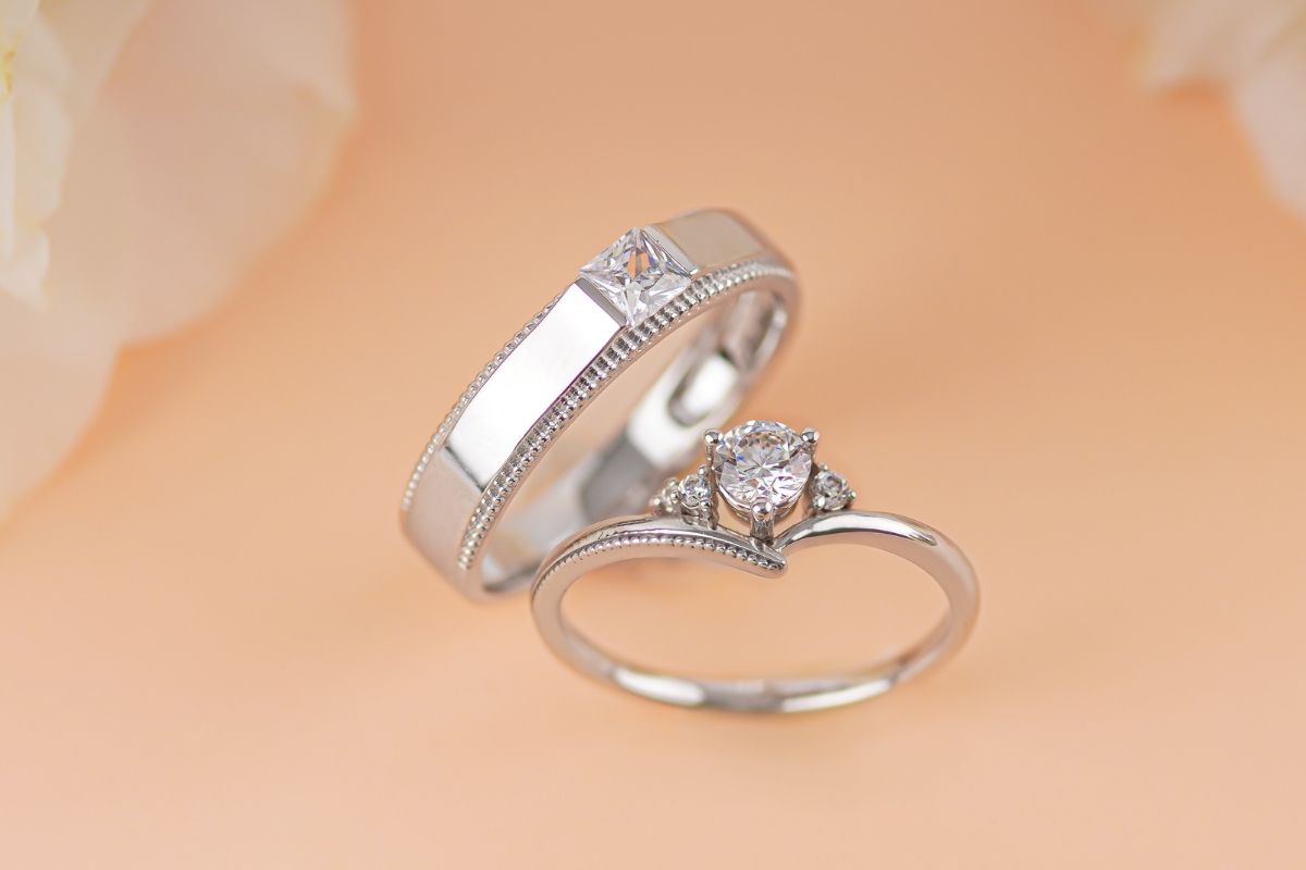 có nên mua nhẫn cưới vàng trắng (1)