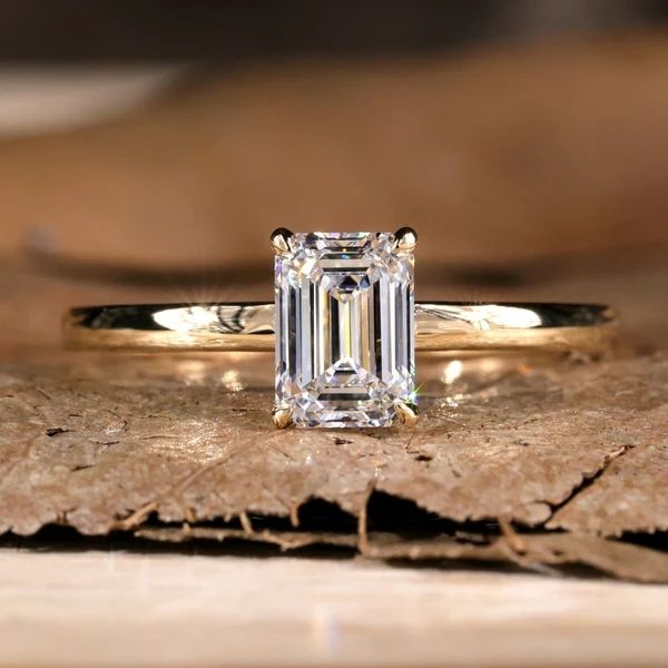 Độ cân xứng của kim cương Emerald