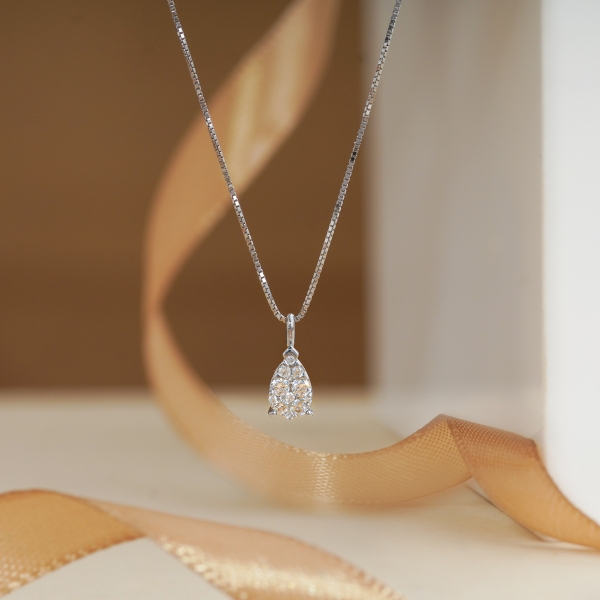 Mẫu dây chuyền vàng 18k đẹp - Shining Love