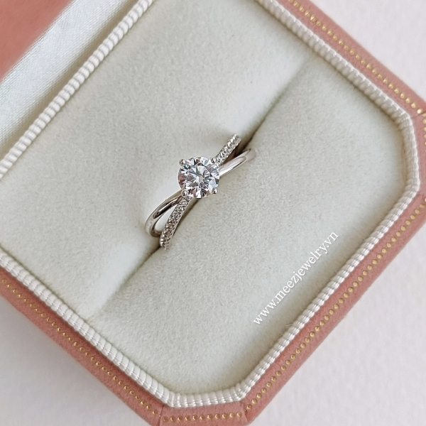 Nhẫn cầu hôn vàng trắng