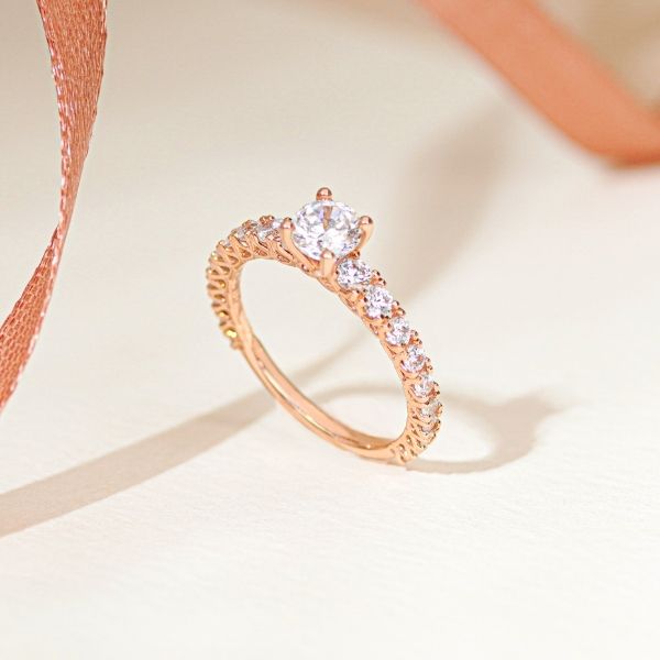 5 lý do nên chọn nhẫn đính hôn vàng hồng