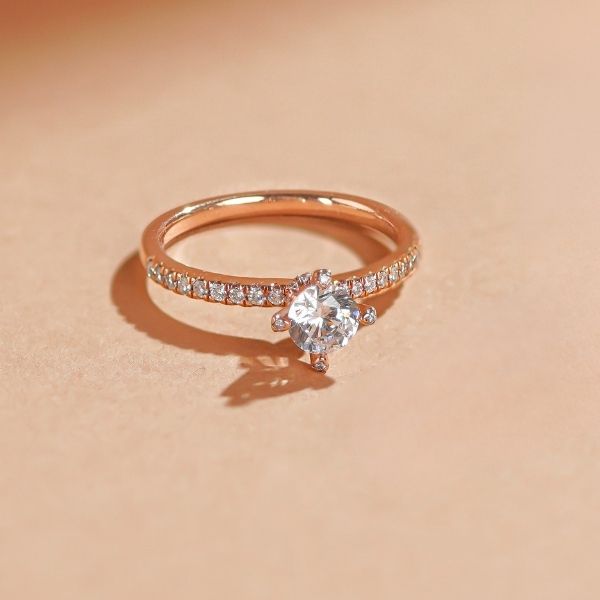 5 lý do nên chọn nhẫn đính hôn vàng hồng