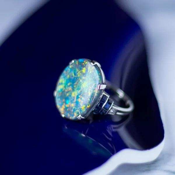 Đá Opal