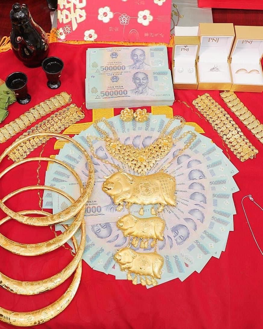 Ý nghĩa của tiền nạp tài trong đám cưới